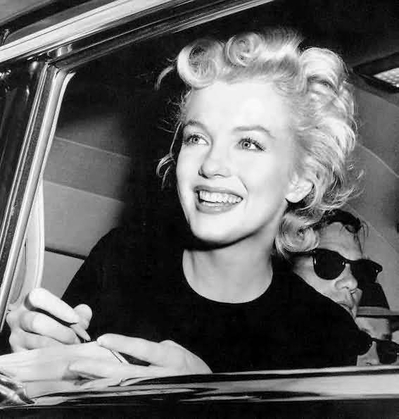 Marilyn Monroe (633)